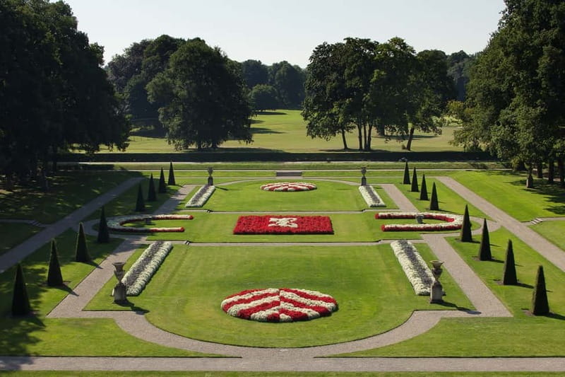 Utrecht: De Haar Castle Gardens and Park Only Entry Ticket - The maze and the Roman Garden