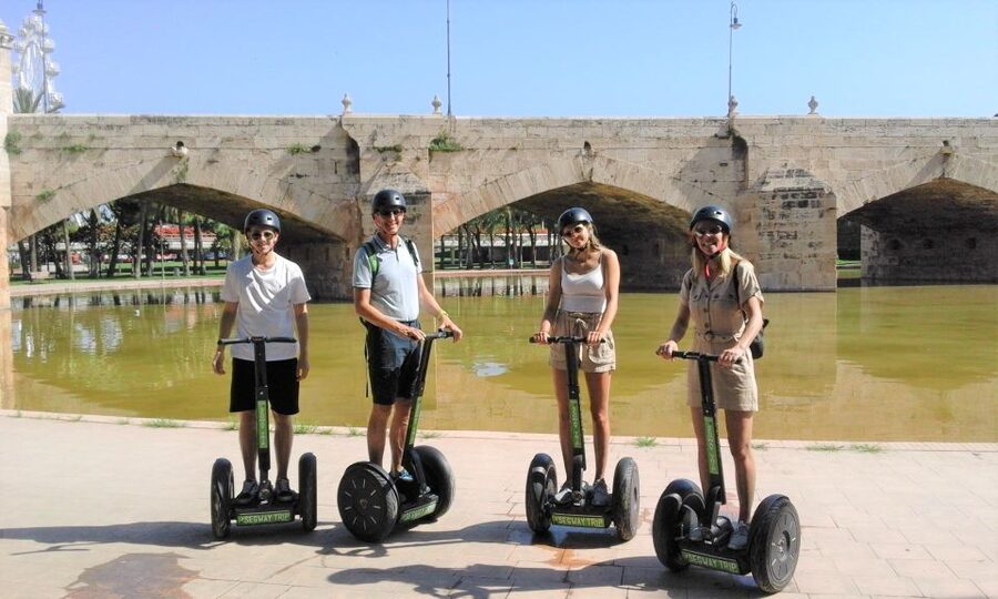 Valencia: Garden & Palace Music Segway Tour - The Music Palace and Modern Valencia