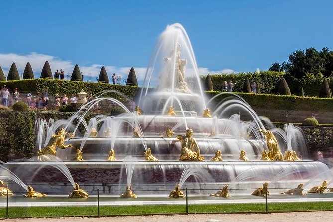 Versailles Full Tour: Palace, Gardens & Marie-Antoinette’s Estate - Walking, weather, toilets, and practical limits