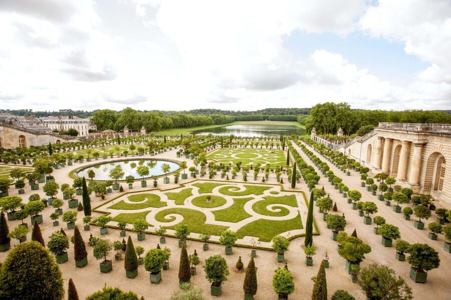 Versailles: Palace and Garden Bike Tour with Tickets - The Trianons and Marie Antoinette’s private world
