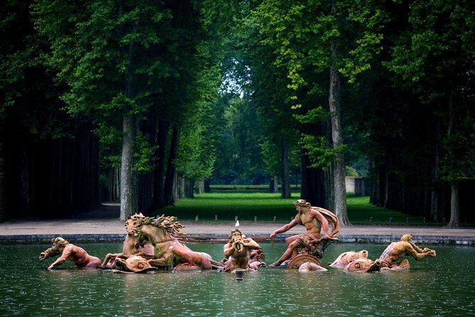 Versailles Palace and Gardens Half Day Guided Tour from Paris - What this half-day Versailles tour actually gives you