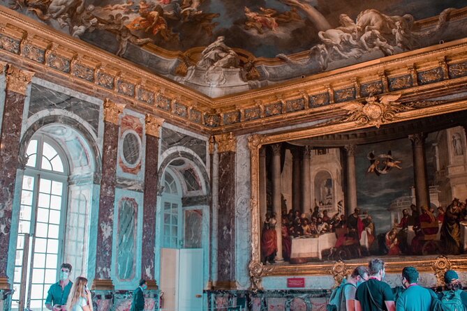 Versailles Palace & Gardens Guided Tour - Getting to the meeting point from Paris