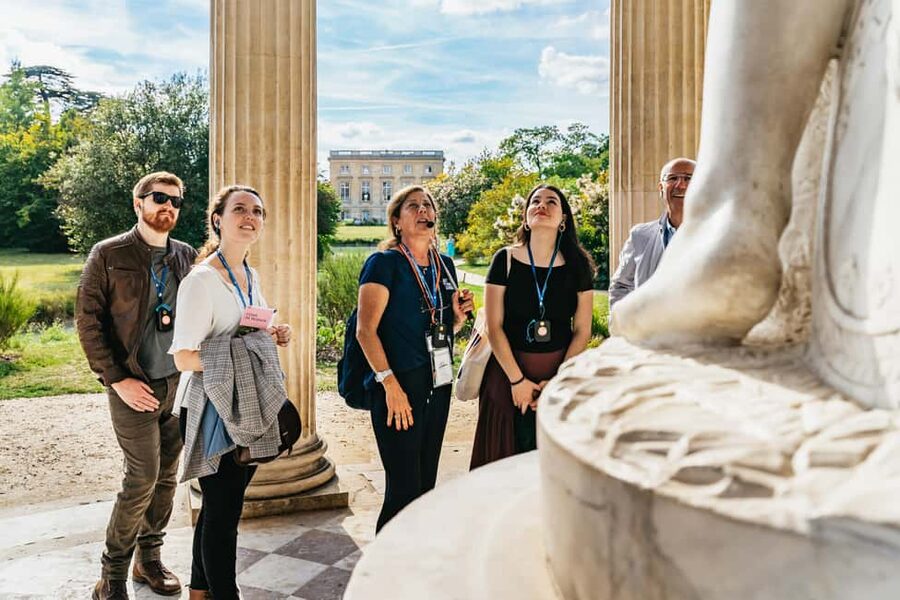 Versailles: Palace, Gardens & Queen’s Estate Guided Tour - How much walking should you expect?