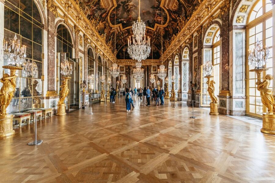 Versailles: Palace, Gardens & Queen’s Estate Guided Tour - What the guides add