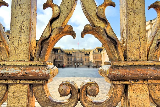 Versailles Palace & Gardens Tour with Transport from Paris - Is $115.69 a fair price?