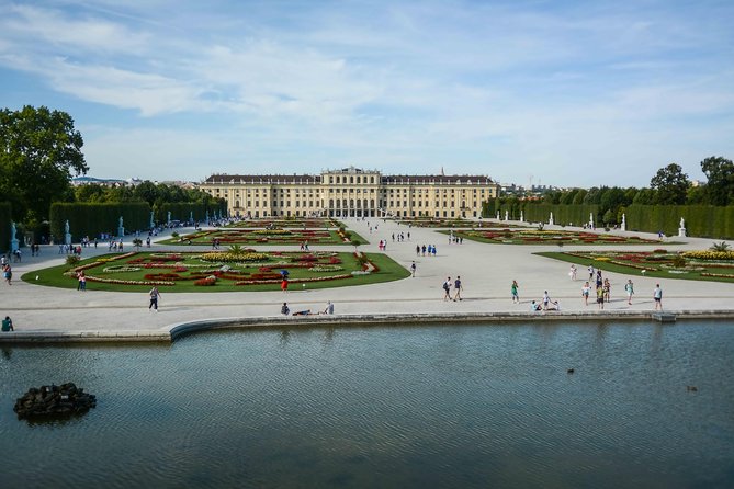 Vienna: Skip the Line Schönbrunn Palace and Gardens Guided Tour - Inside the palace, a focused one-hour tour