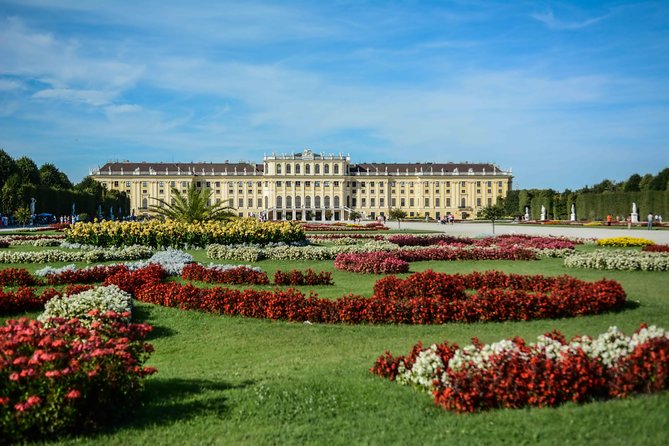 Vienna: Skip the Line Schönbrunn Palace and Gardens Guided Tour - A 50-minute introduction to the gardens