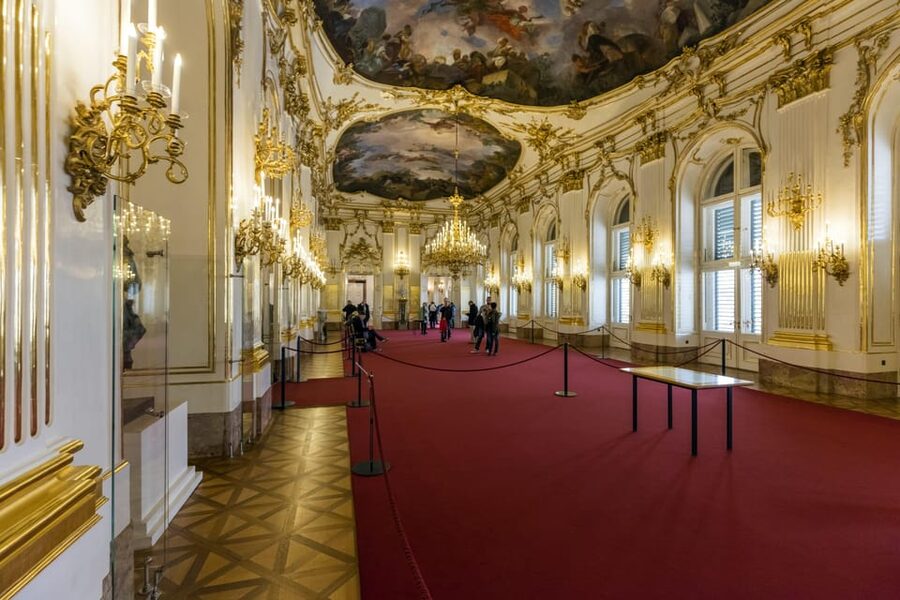 Vienna: Skip-the-Line Schönbrunn Palace and Gardens Tour - What the $60 price really buys you