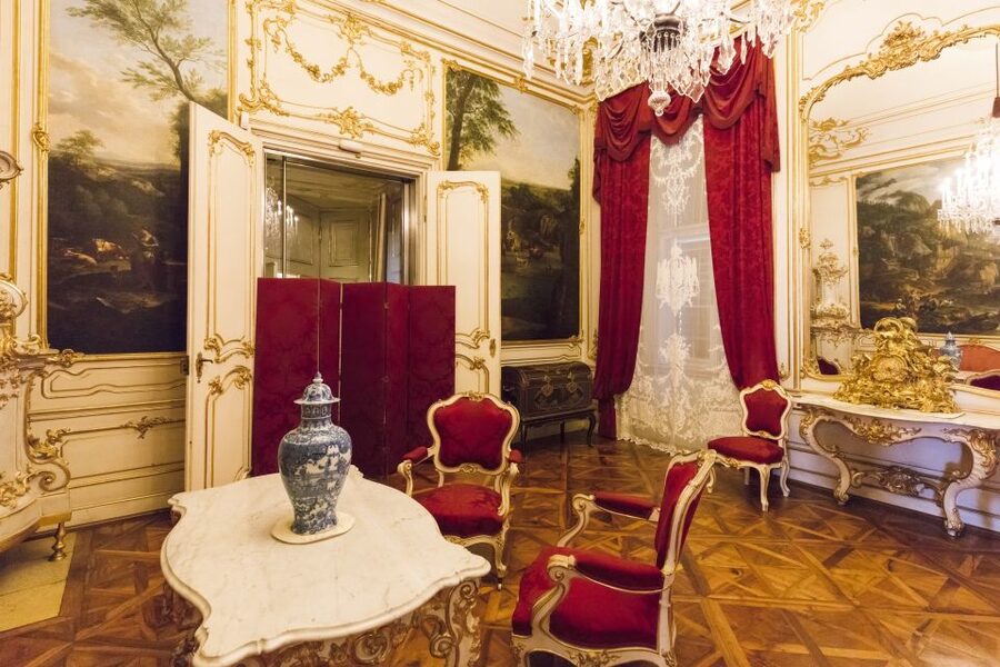 Vienna: Skip-the-Line Schönbrunn Palace & Gardens Tour - The Gloriette view
