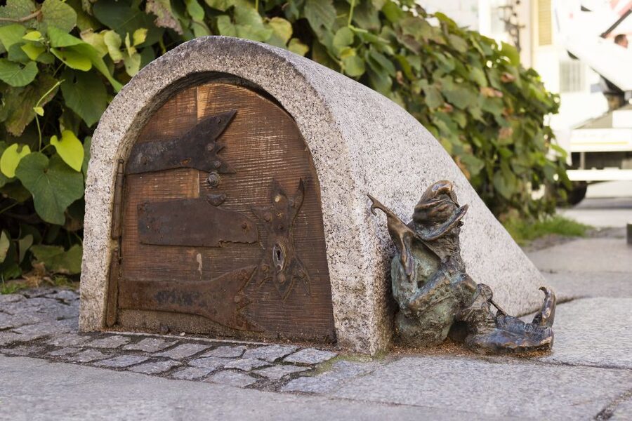 Wrocław: Garden Gnome Challenge with Guide - Why Wrocław’s Gnomes Make a Good City Game