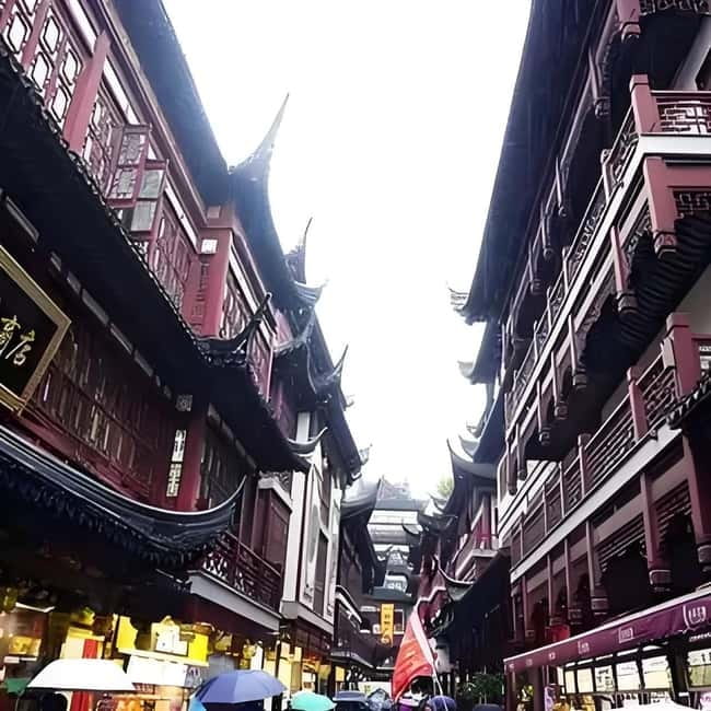 Yu Garden, Old Street, Bund & Zhujiajiao Water Town Bus Tour - The ride to Zhujiajiao and what the bus adds