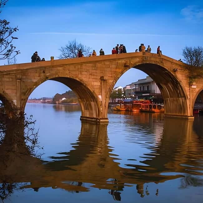 Yu Garden, Old Street, Bund & Zhujiajiao Water Town Bus Tour - Who will get the most from this tour?